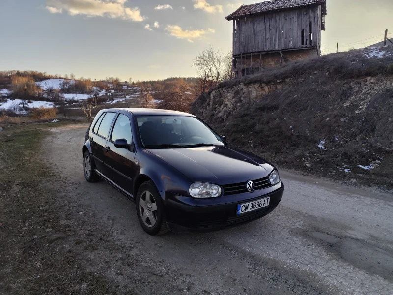 VW Golf 1.6 Газов инж, снимка 6 - Автомобили и джипове - 48704933