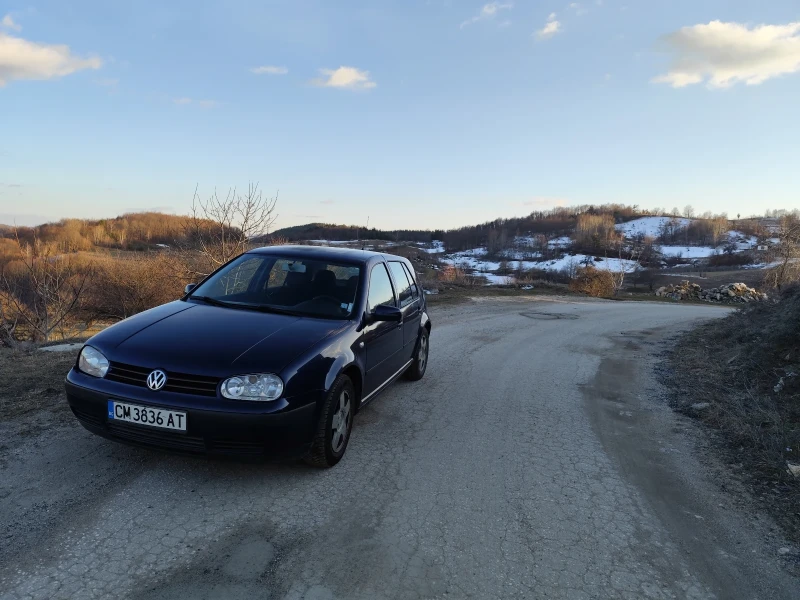 VW Golf 1.6 Газов инж, снимка 7 - Автомобили и джипове - 48704933