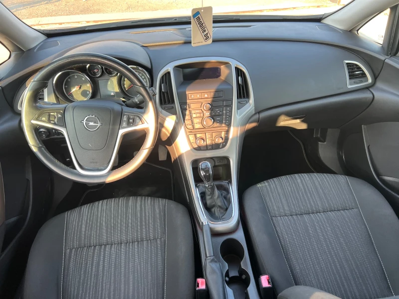 Opel Astra 1.7cdti, снимка 11 - Автомобили и джипове - 51369026