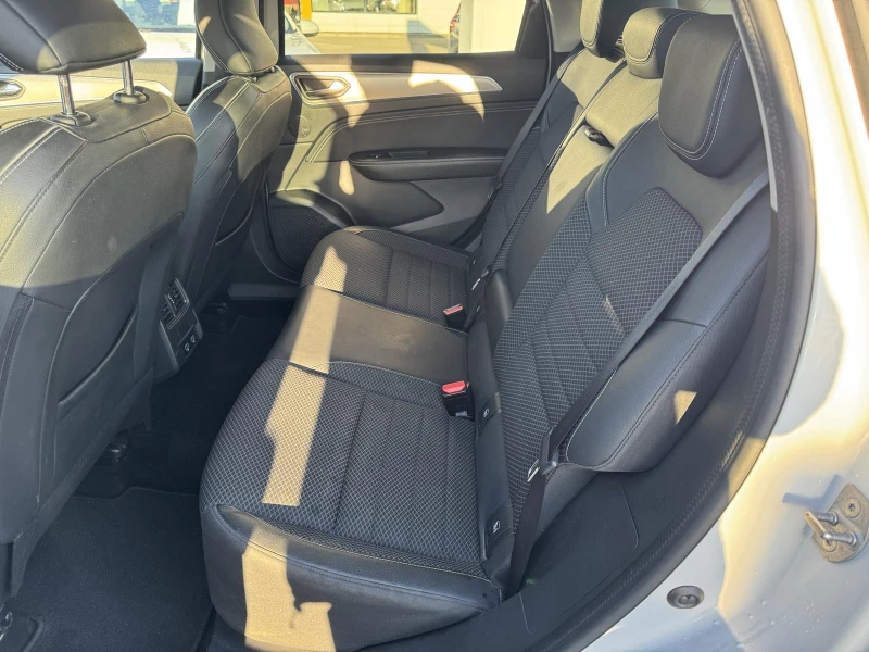 Renault Arkana 1.3 Tci, снимка 12 - Автомобили и джипове - 52414661