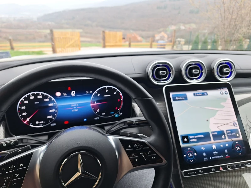 Mercedes-Benz GLC 220 4 Matic, снимка 13 - Автомобили и джипове - 52642355