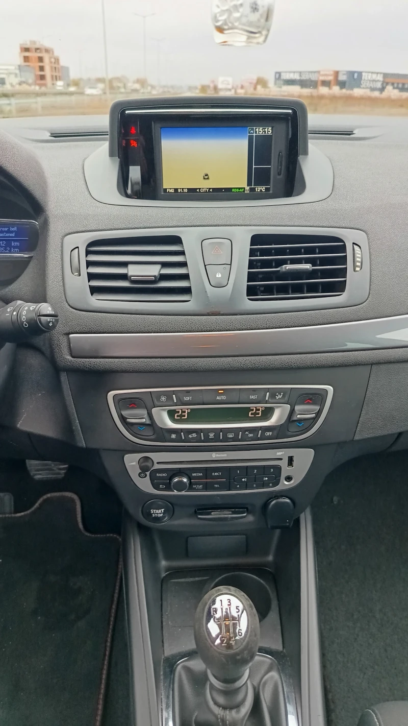 Renault Megane 1.5 dci, снимка 12 - Автомобили и джипове - 52701341