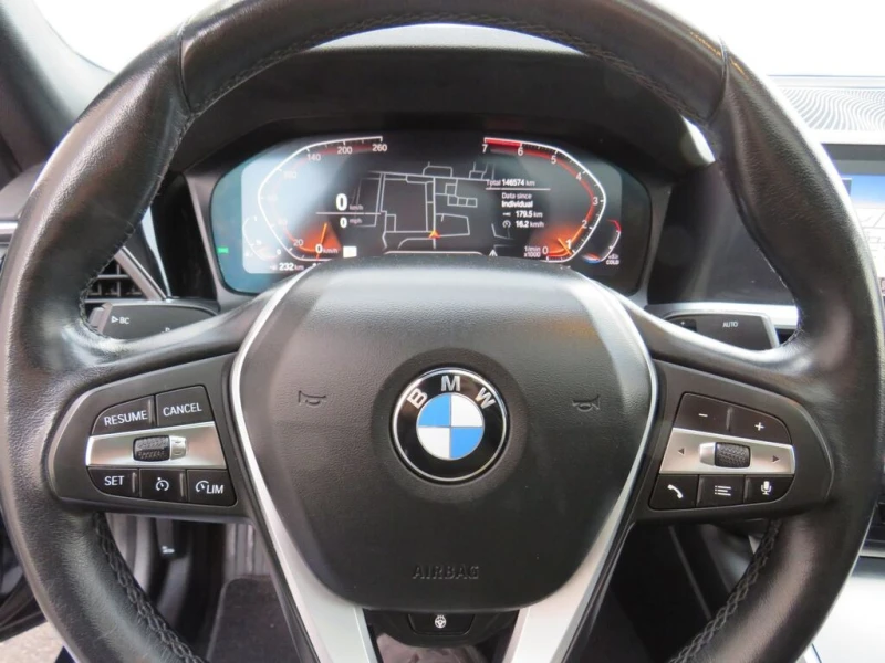 BMW 330 * 330i xDrive Sedan w/Navi Camera Sunroof Leather , снимка 14 - Автомобили и джипове - 52892113