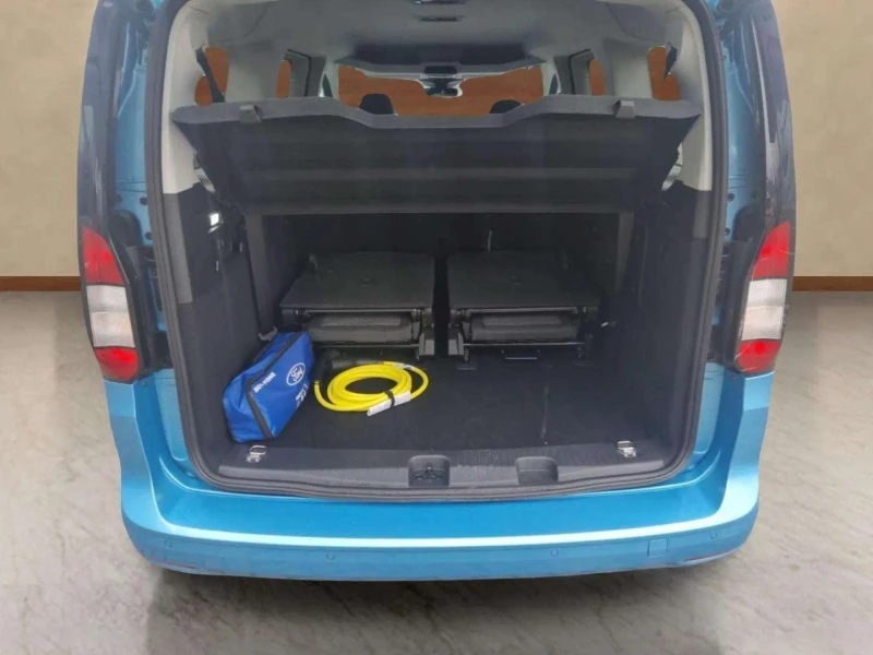 Ford Tourneo Connect 1.5 PHEV, снимка 9 - Автомобили и джипове - 53407613