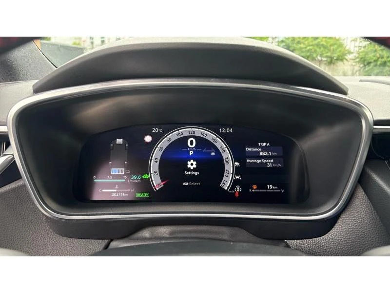 Toyota Corolla TS 2.0HSD GR SPORT, снимка 14 - Автомобили и джипове - 54877828