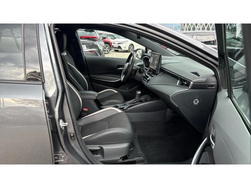 Toyota Corolla TS 2.0HSD GR SPORT, снимка 6 - Автомобили и джипове - 54877828