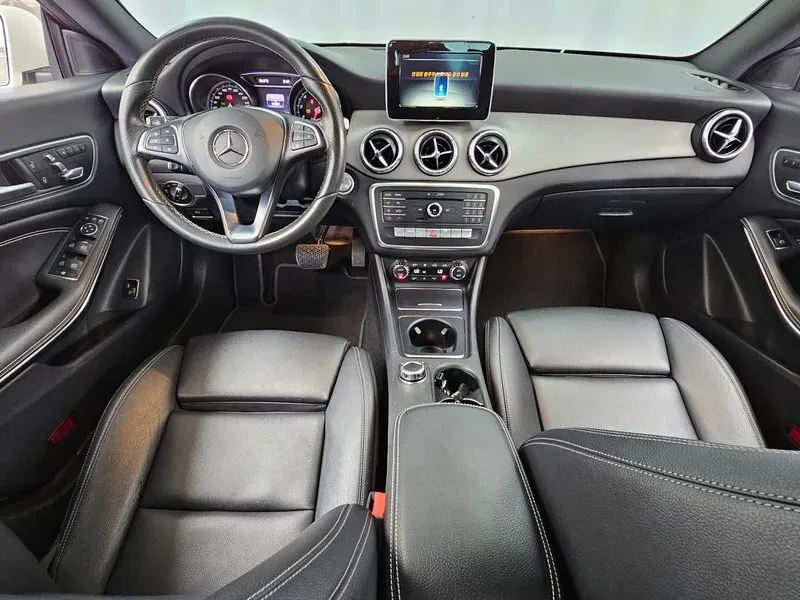 Mercedes-Benz CLA 250 САМО 30% АВАНС, снимка 7 - Автомобили и джипове - 55735089