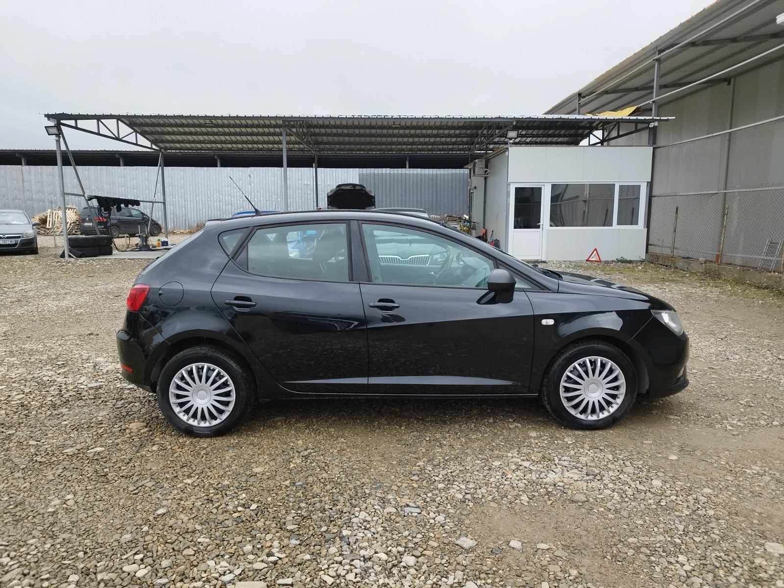 Seat Ibiza 1.6 I-GAZ - изображение 7