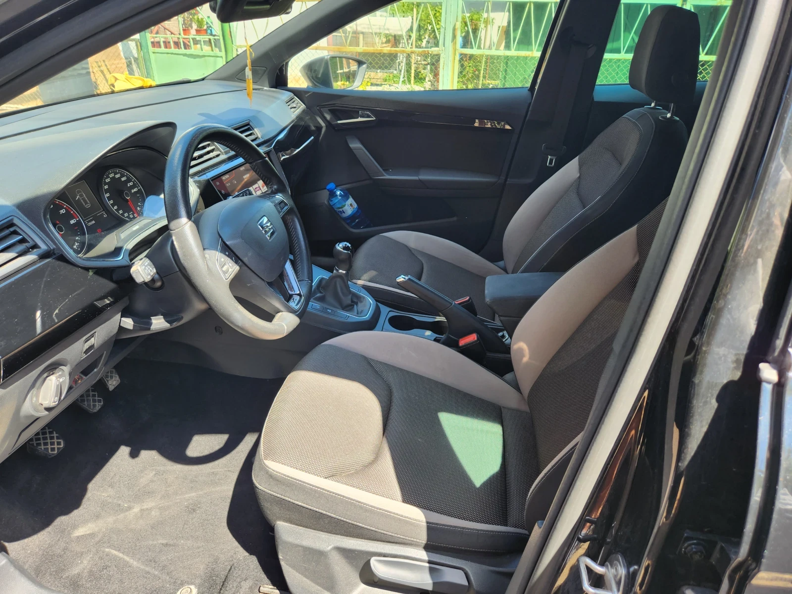 Seat Ibiza 1000 кубика 95к.с. - изображение 9