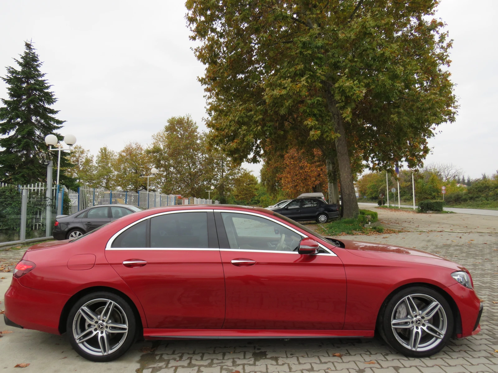 Mercedes-Benz E 300 * FUL PACK 6.3AMG FACELIFT DESIGNO KEYLESS 9G PANO | Mobile.bg   4