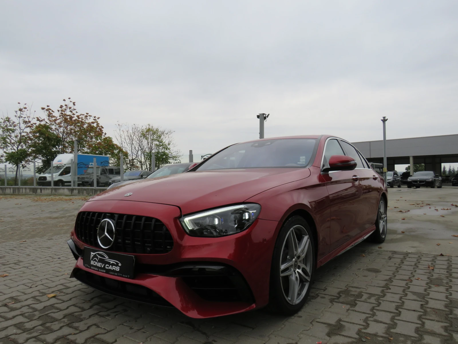 Mercedes-Benz E 300 * FUL PACK 6.3AMG FACELIFT DESIGNO KEYLESS 9G PANO | Mobile.bg   2