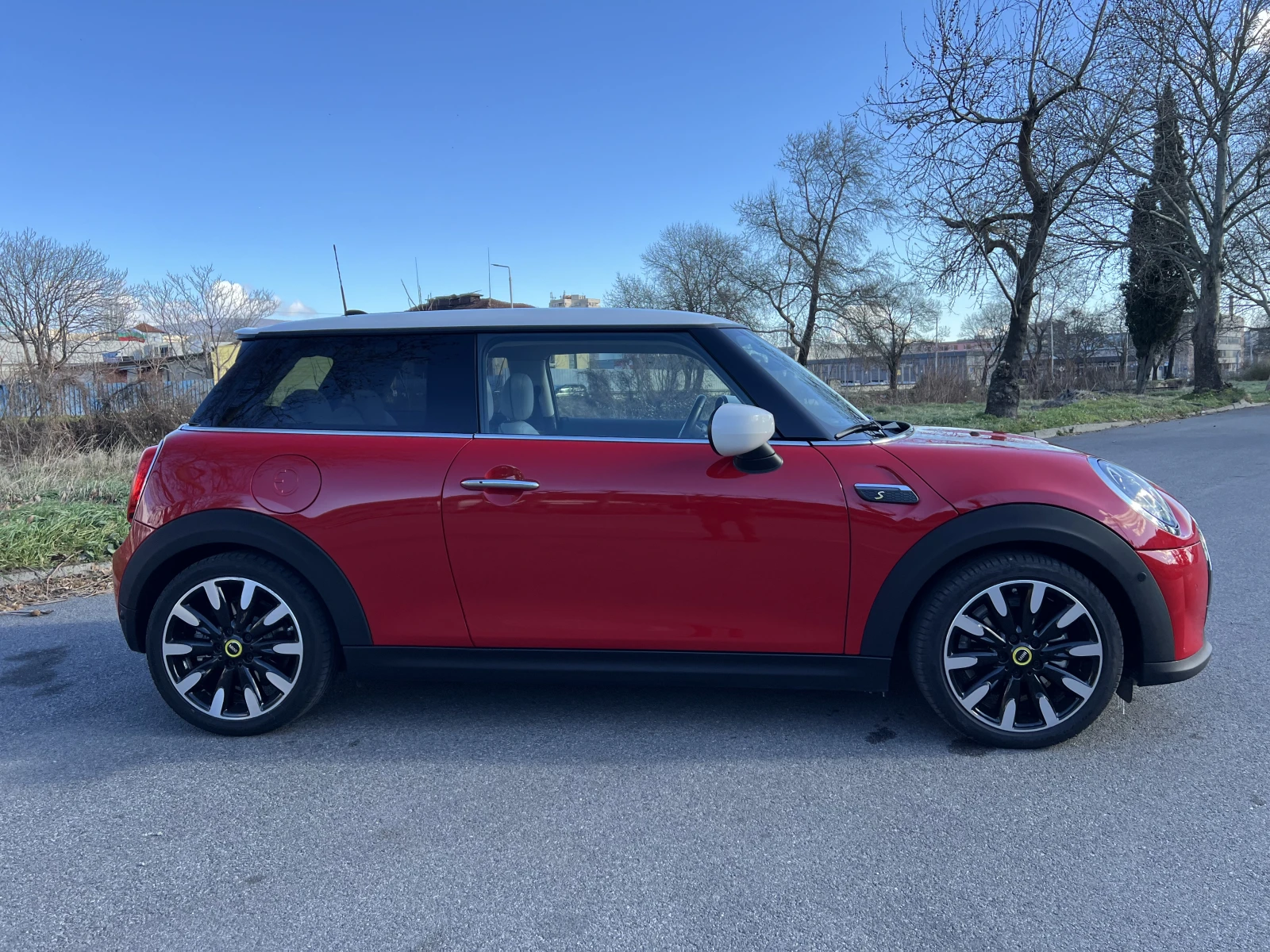 Mini Cooper s SE Facelift 14600 км - изображение 6