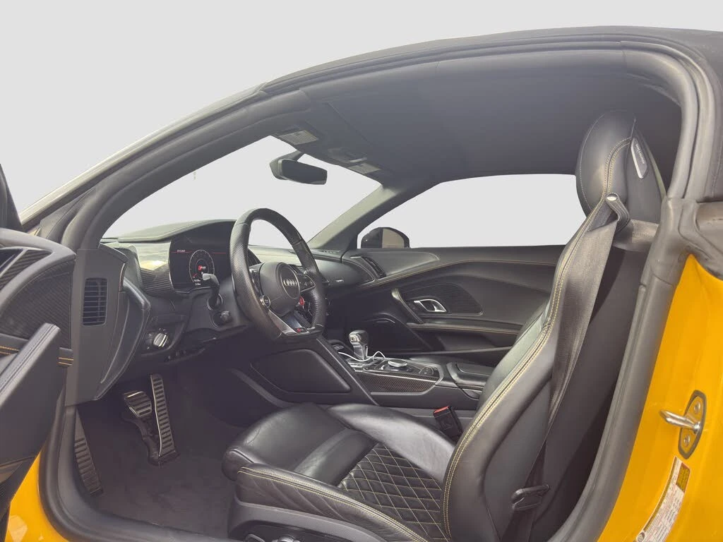 Audi R8 * Quattro* V10* Spyder* Автокредит(Цена до БГ) - изображение 8