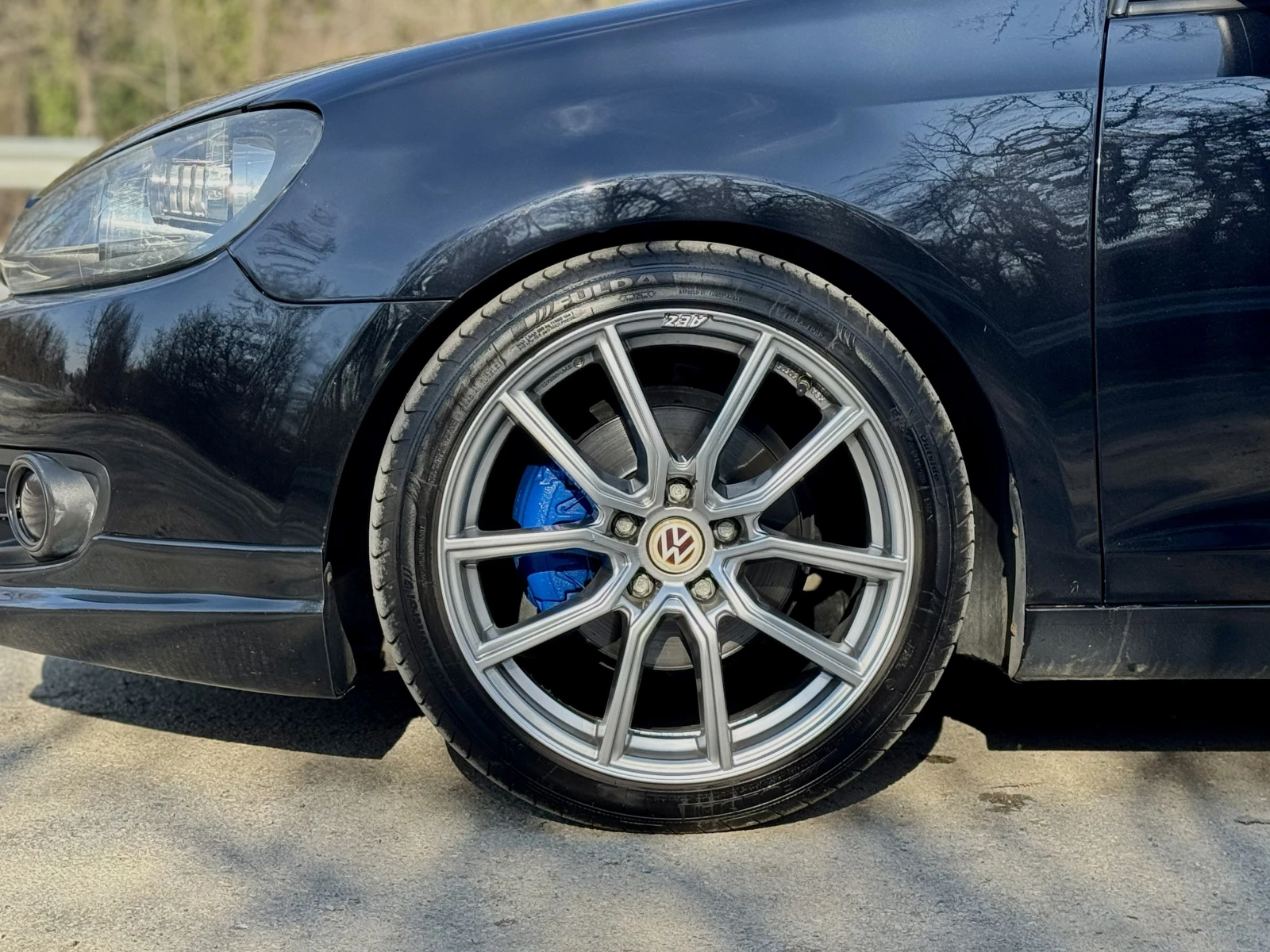 VW Golf 6 2.0TDI 140 Регистриран с каско! HIGHLINE , снимка 11 - Автомобили и джипове - 53726502