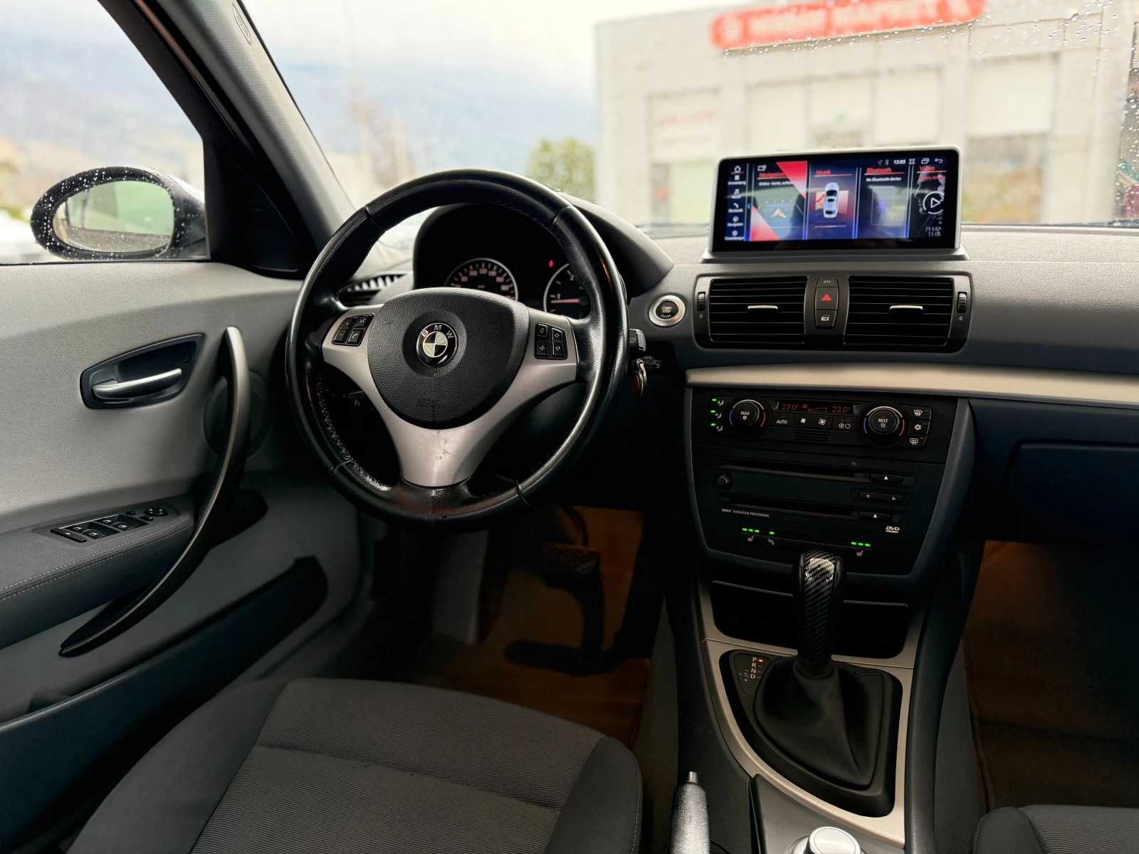 BMW 120 Navi/Auto/Подгрев, снимка 11 - Автомобили и джипове - 53995717