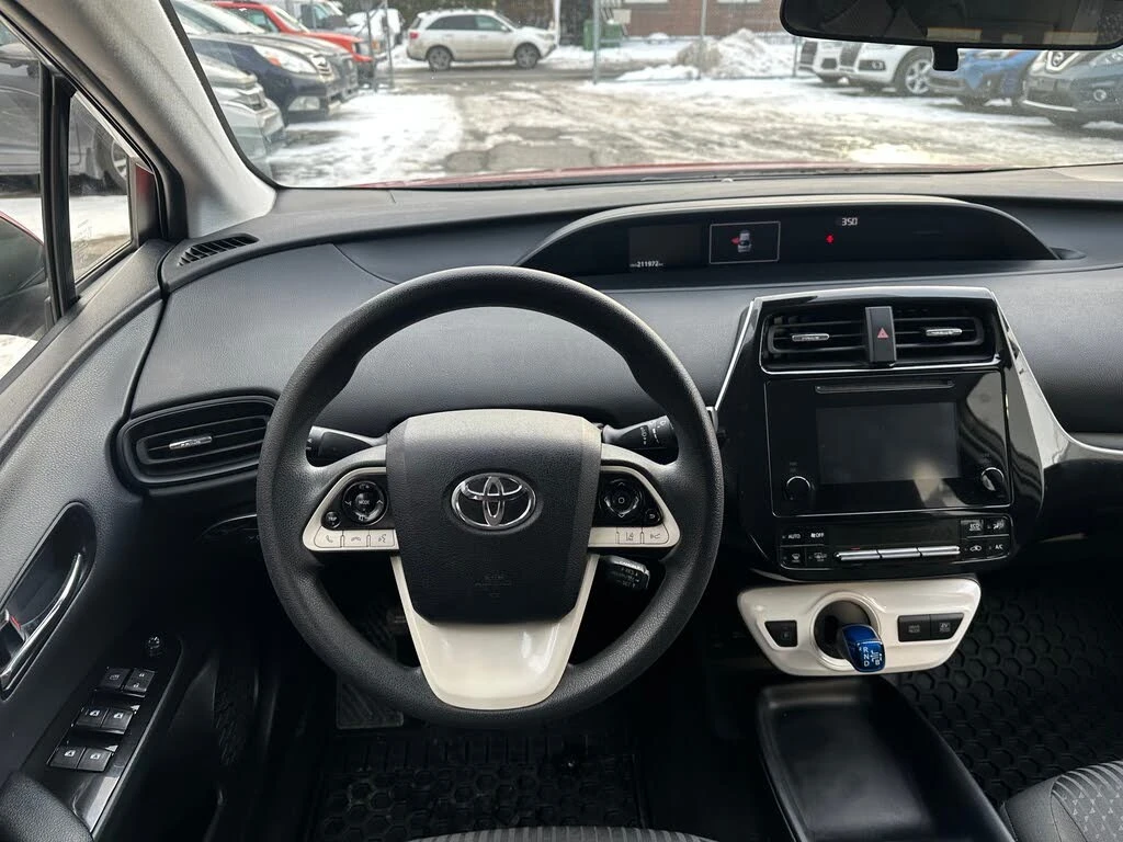 Toyota Prius FOUR TOURING* FWD* АвтоКредит* (ЦЕНА ДО БГ), снимка 9 - Автомобили и джипове - 54068625