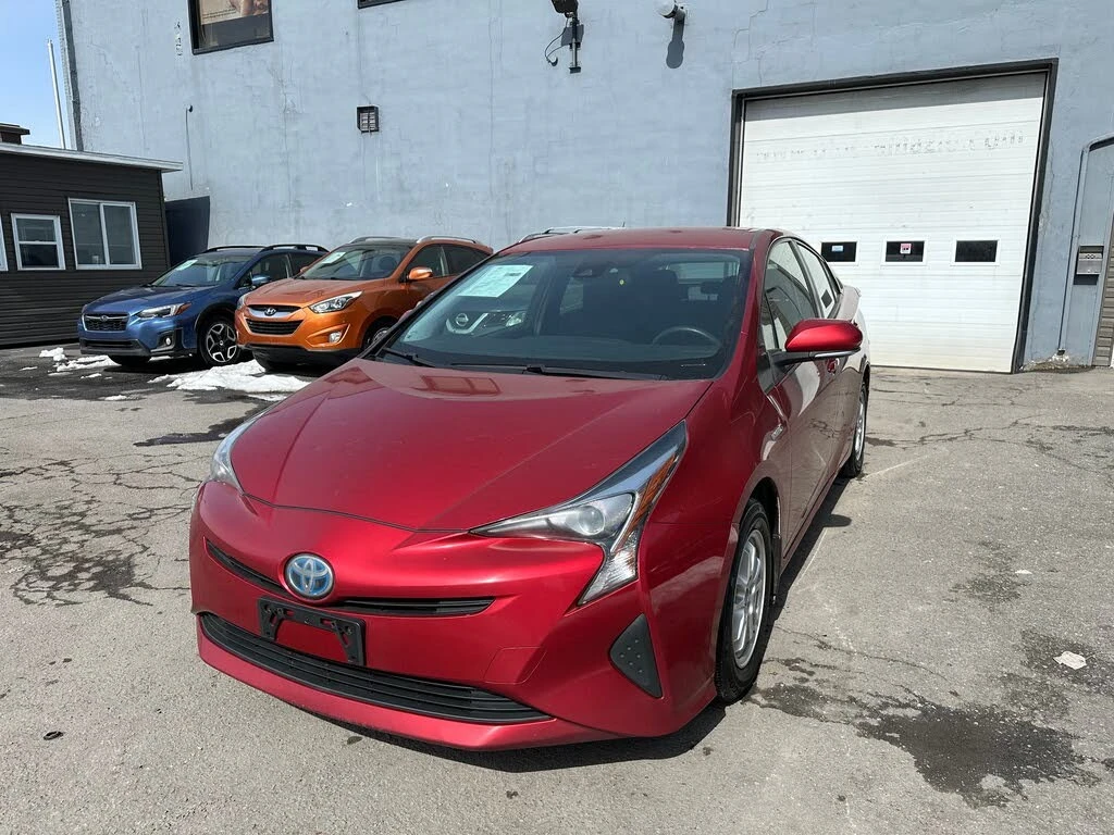 Toyota Prius FOUR TOURING* FWD* АвтоКредит* (ЦЕНА ДО БГ)