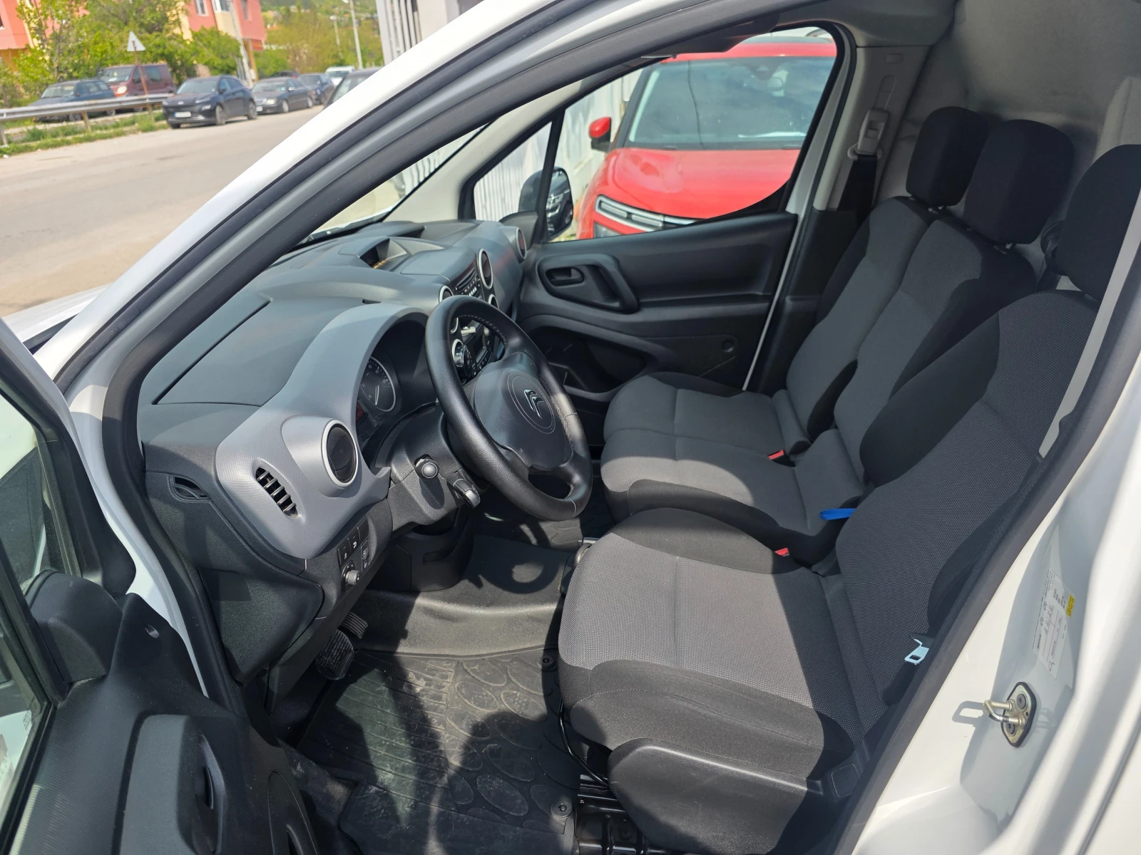 Citroen Berlingo 22.5  55000 хил.кил , снимка 11 - Автомобили и джипове - 54359406