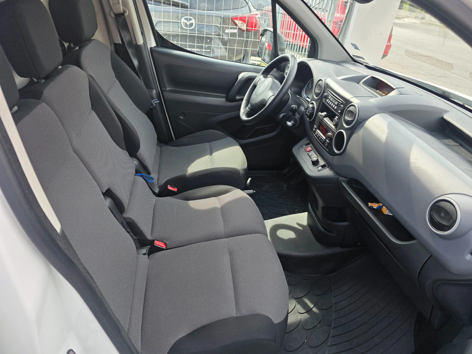 Citroen Berlingo 22.5  55000 хил.кил , снимка 14 - Автомобили и джипове - 54359406
