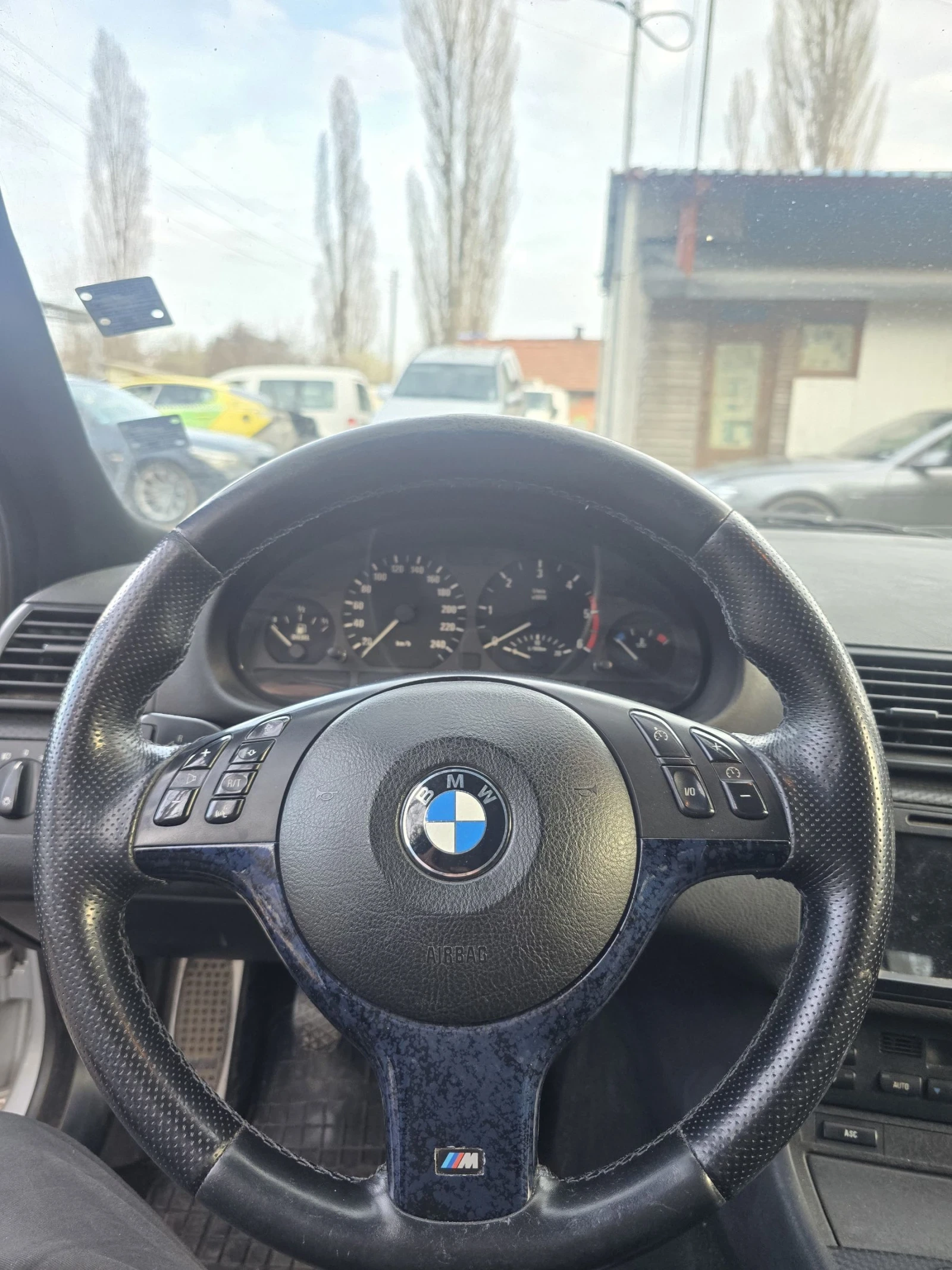 BMW 320, снимка 10 - Автомобили и джипове - 54381166