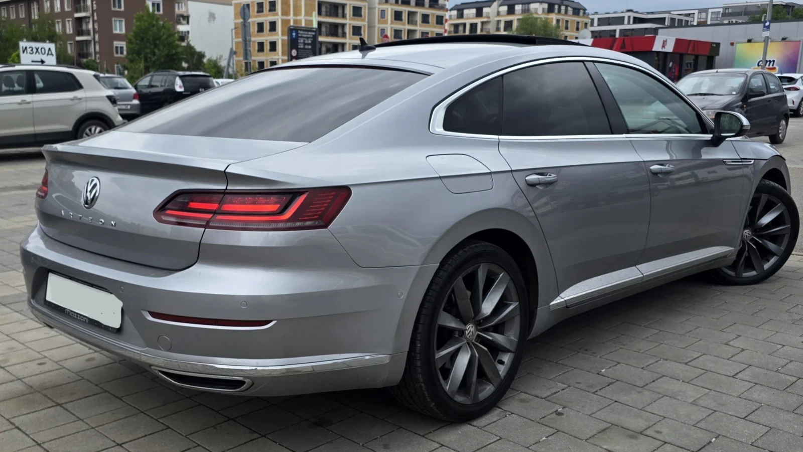 VW Arteon 2.0 TDI BiTurbo 4motion, снимка 5 - Автомобили и джипове - 54613419