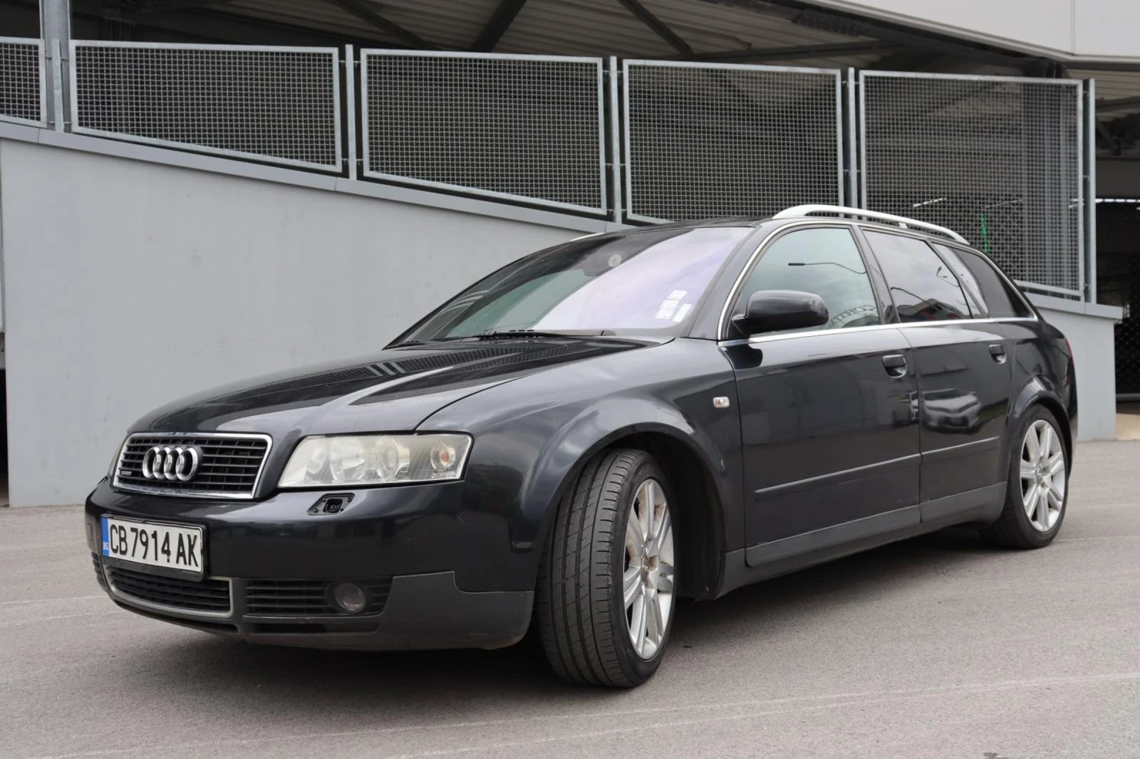 Audi A4 1.8Т, снимка 2 - Автомобили и джипове - 54680113