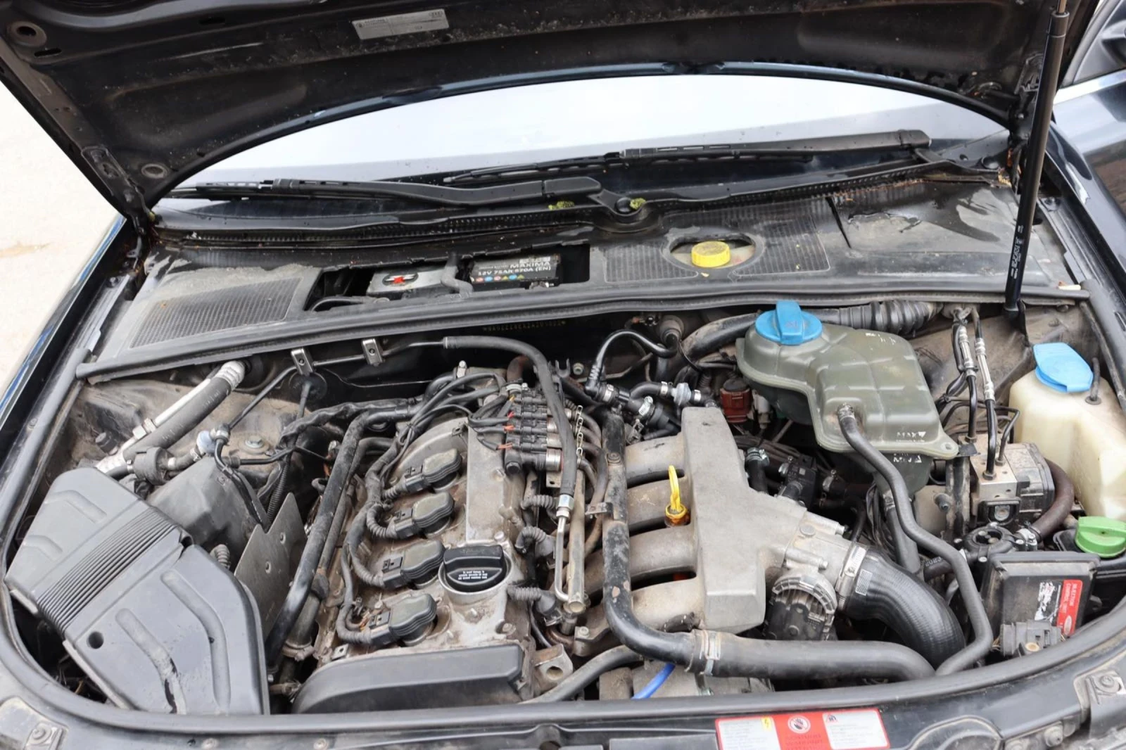 Audi A4 1.8Т, снимка 13 - Автомобили и джипове - 54680113