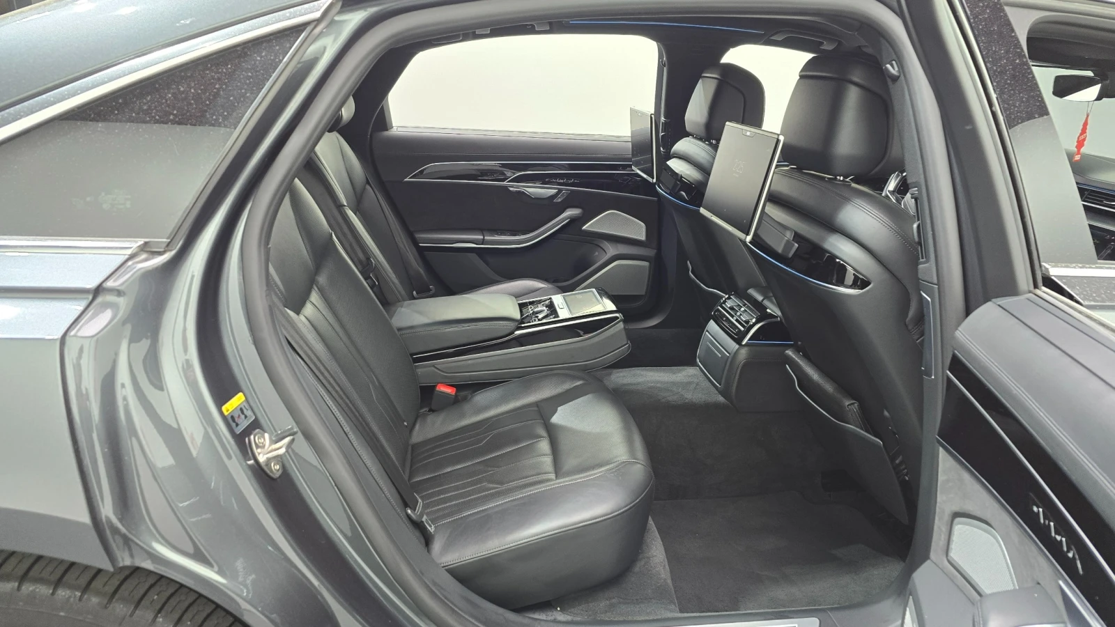 Audi A8 55 TFSI Quattro, снимка 11 - Автомобили и джипове - 54720551
