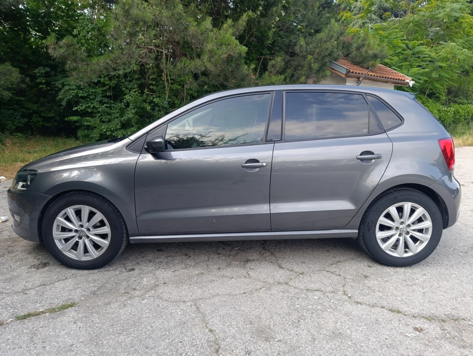 VW Polo 1.6 TDI , снимка 6 - Автомобили и джипове - 54994201