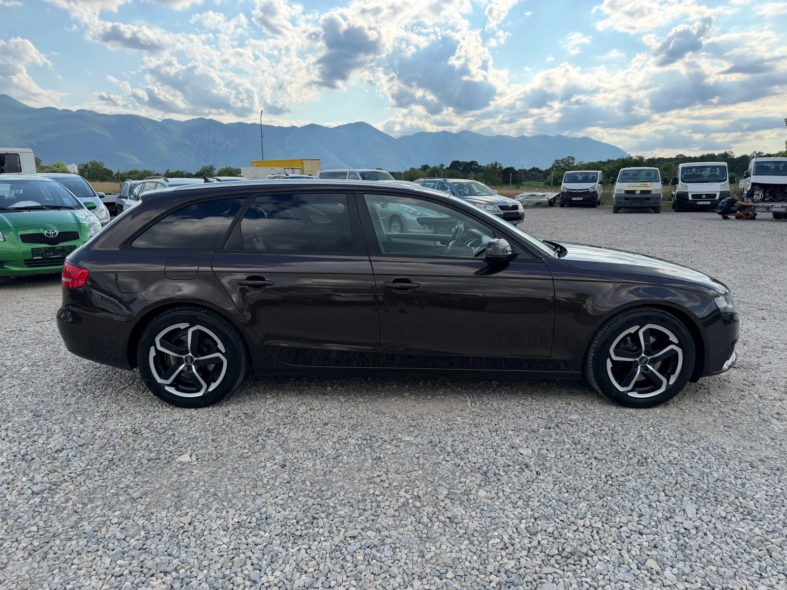 Audi A4 S-LINE 2.0TDI-136PS-НАВИ, снимка 4 - Автомобили и джипове - 55195103
