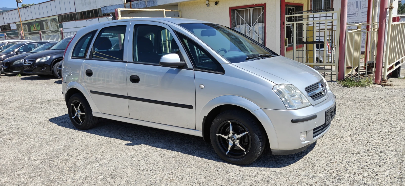 Opel Meriva 1.4i.климатроник, снимка 9 - Автомобили и джипове - 55736783