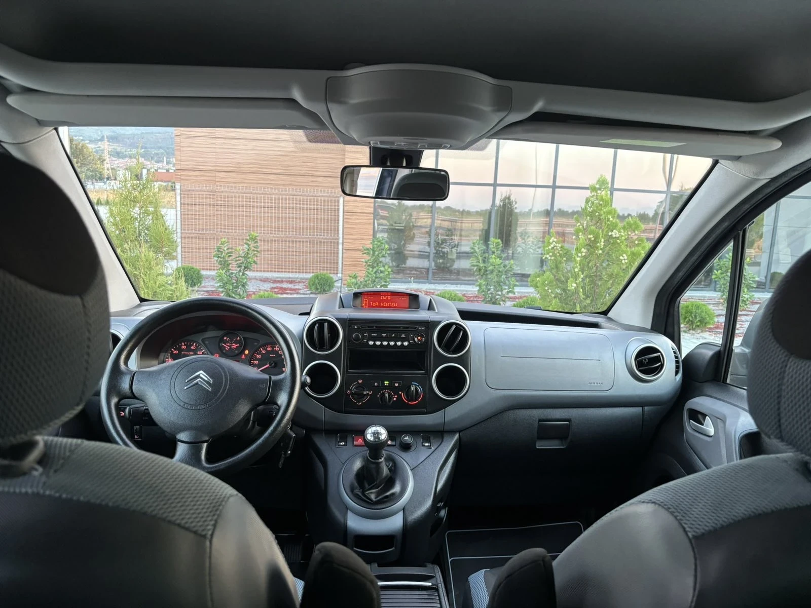Citroen Berlingo 1.6HDi/112кс/XTR/Германия/Евро5, снимка 12 - Автомобили и джипове - 55838783