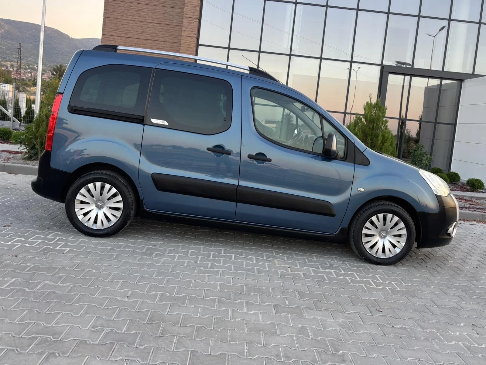 Citroen Berlingo 1.6HDi/112кс/XTR/Германия/Евро5, снимка 16 - Автомобили и джипове - 55838783