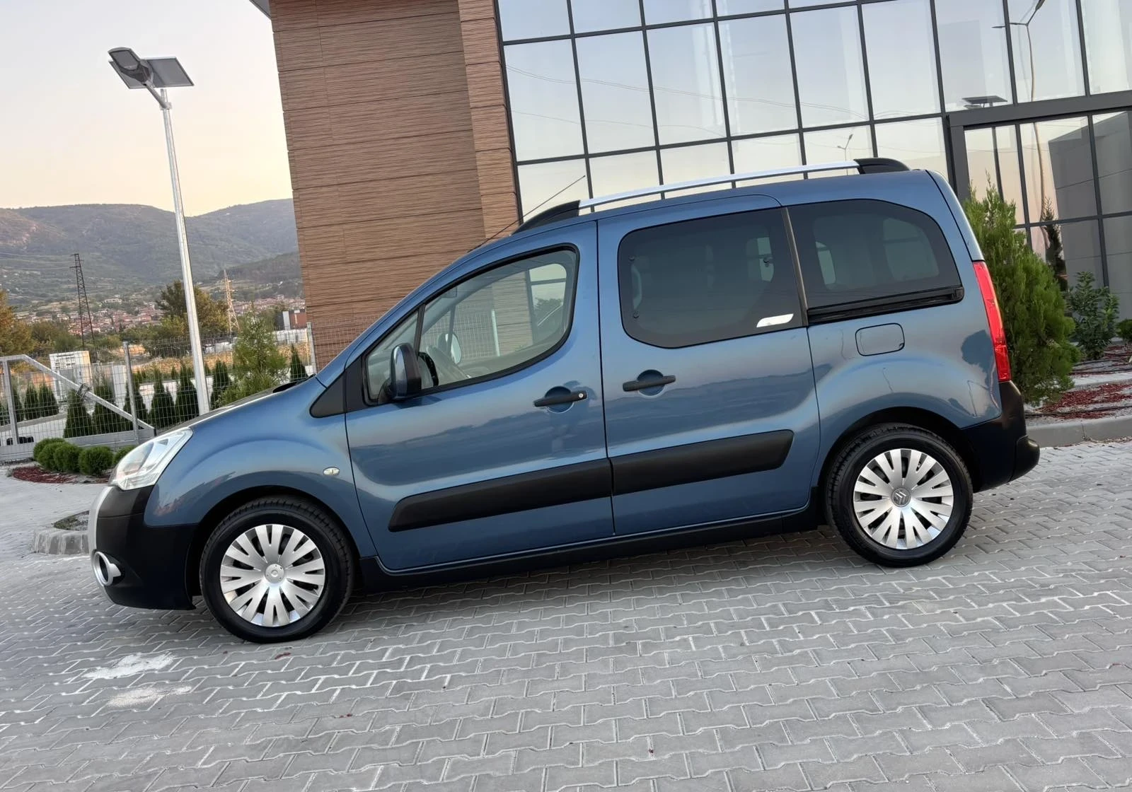 Citroen Berlingo 1.6HDi/112кс/XTR/Германия/Евро5, снимка 17 - Автомобили и джипове - 55838783