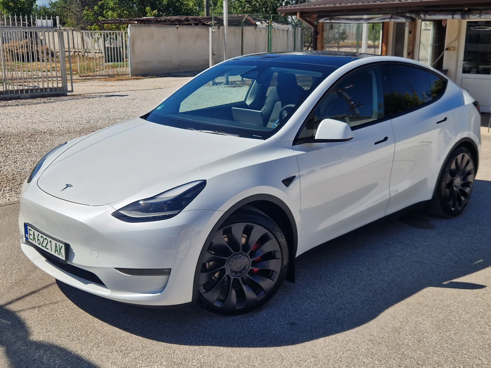 Tesla Model Y Dual Motor Performdnse* AWD* EU* Germany* 2025 , снимка 14 - Автомобили и джипове - 55962376