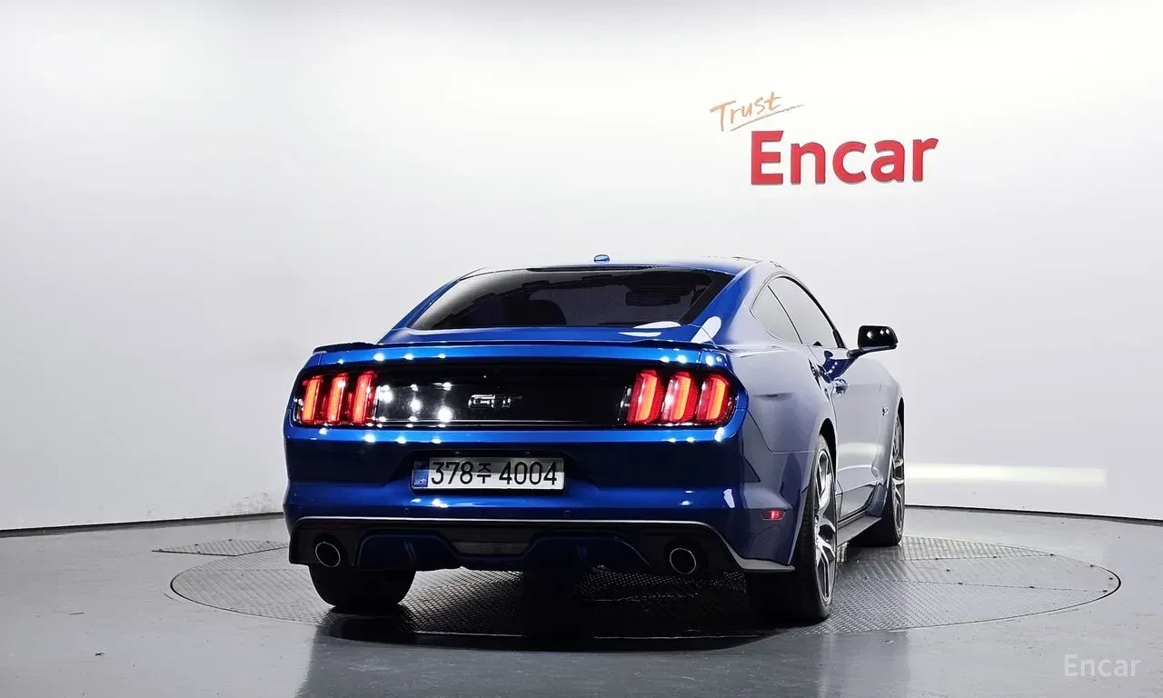 Ford Mustang 5.0* GT* ОБДУХВАНЕ* ДИСТРОНИК* КАМЕРА* КЕЙЛЕС* , снимка 4 - Автомобили и джипове - 55964025
