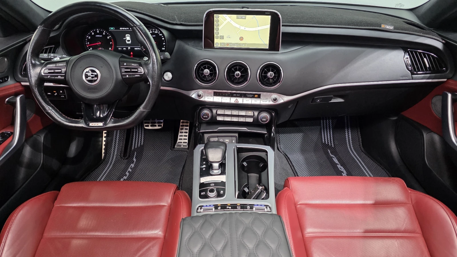 Kia Stinger 3.3* ЕЛ. БАГАЖНИК* BLIND SPOT* HUD* 360* КРАЙНА ЦЕ, снимка 7 - Автомобили и джипове - 56025509