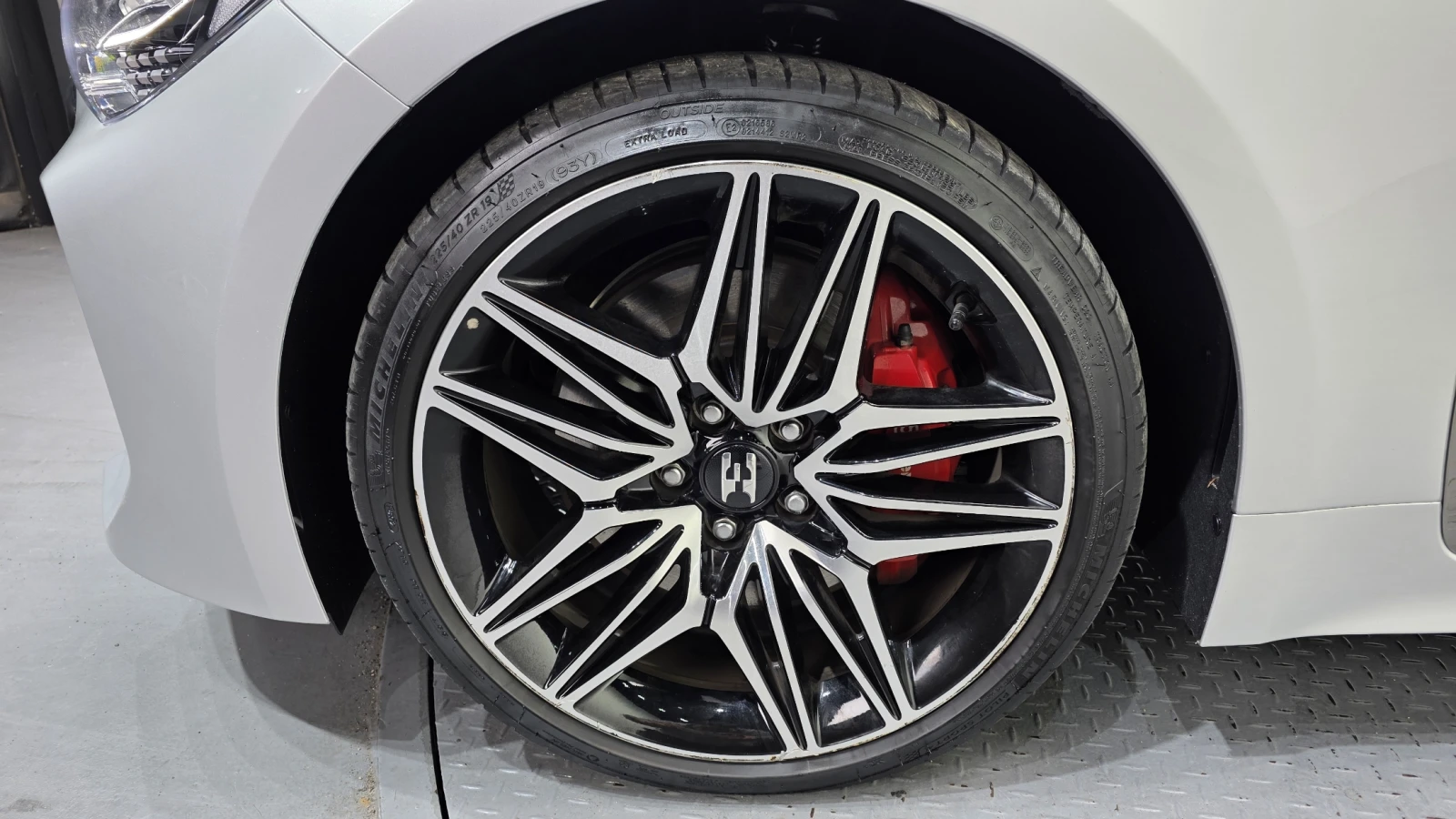 Kia Stinger 3.3* ЕЛ. БАГАЖНИК* BLIND SPOT* HUD* 360* КРАЙНА ЦЕ, снимка 5 - Автомобили и джипове - 56025509