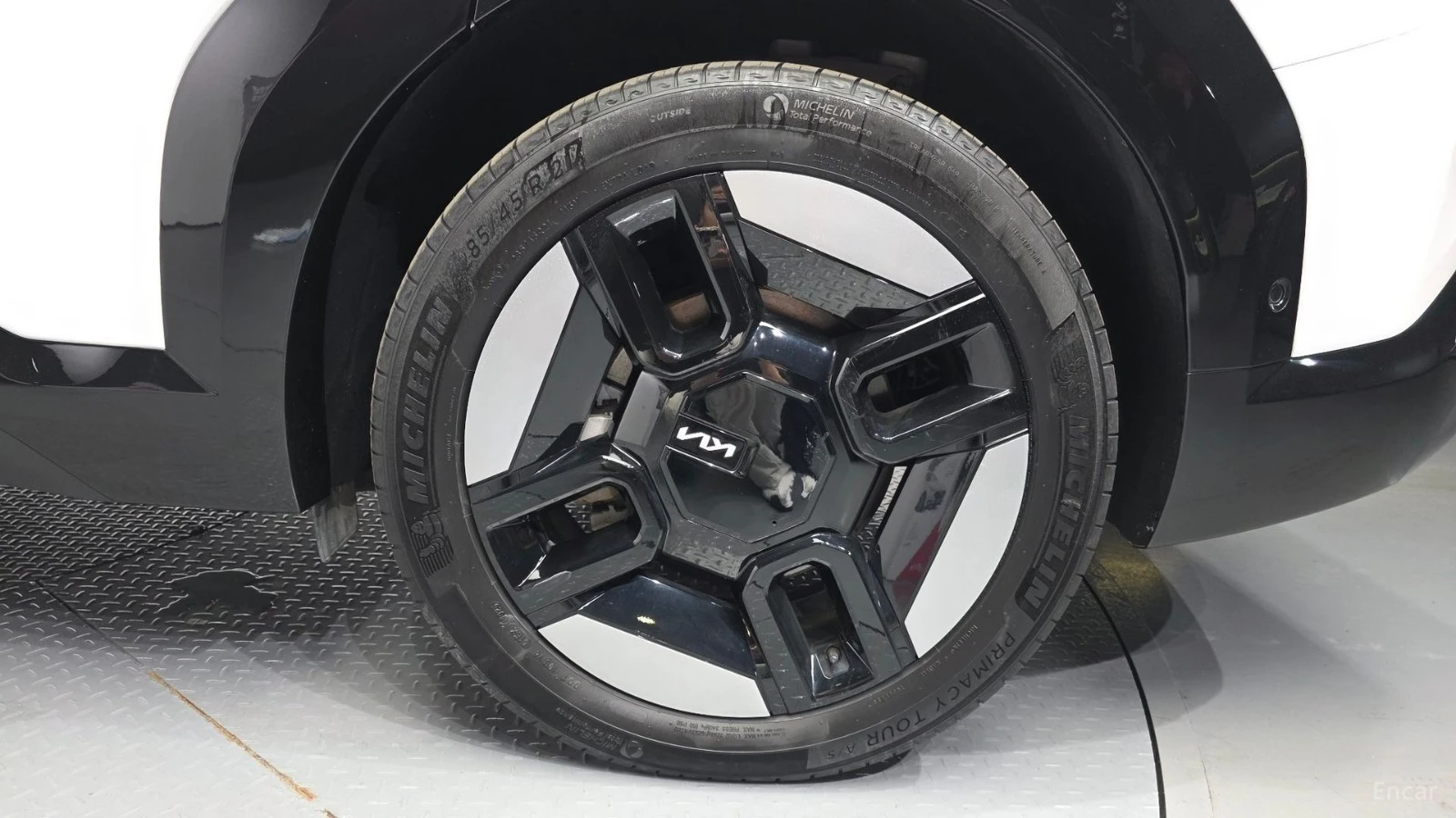 Kia EV9 LONG RANGE AWD EARTH, снимка 14 - Автомобили и джипове - 56113808
