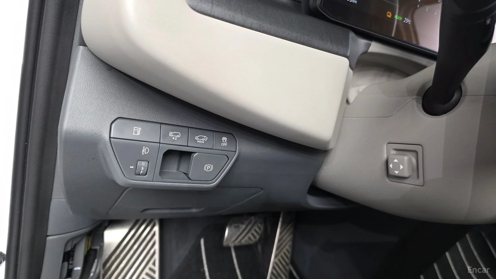 Kia EV9 LONG RANGE AWD EARTH, снимка 15 - Автомобили и джипове - 56113808