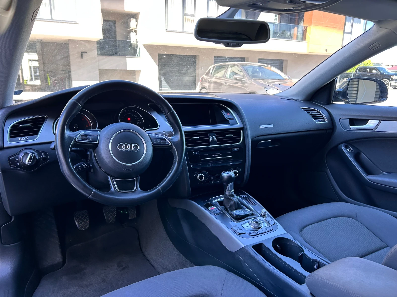 Audi A5 2.0 TDI / Sportback, снимка 10 - Автомобили и джипове - 56324579
