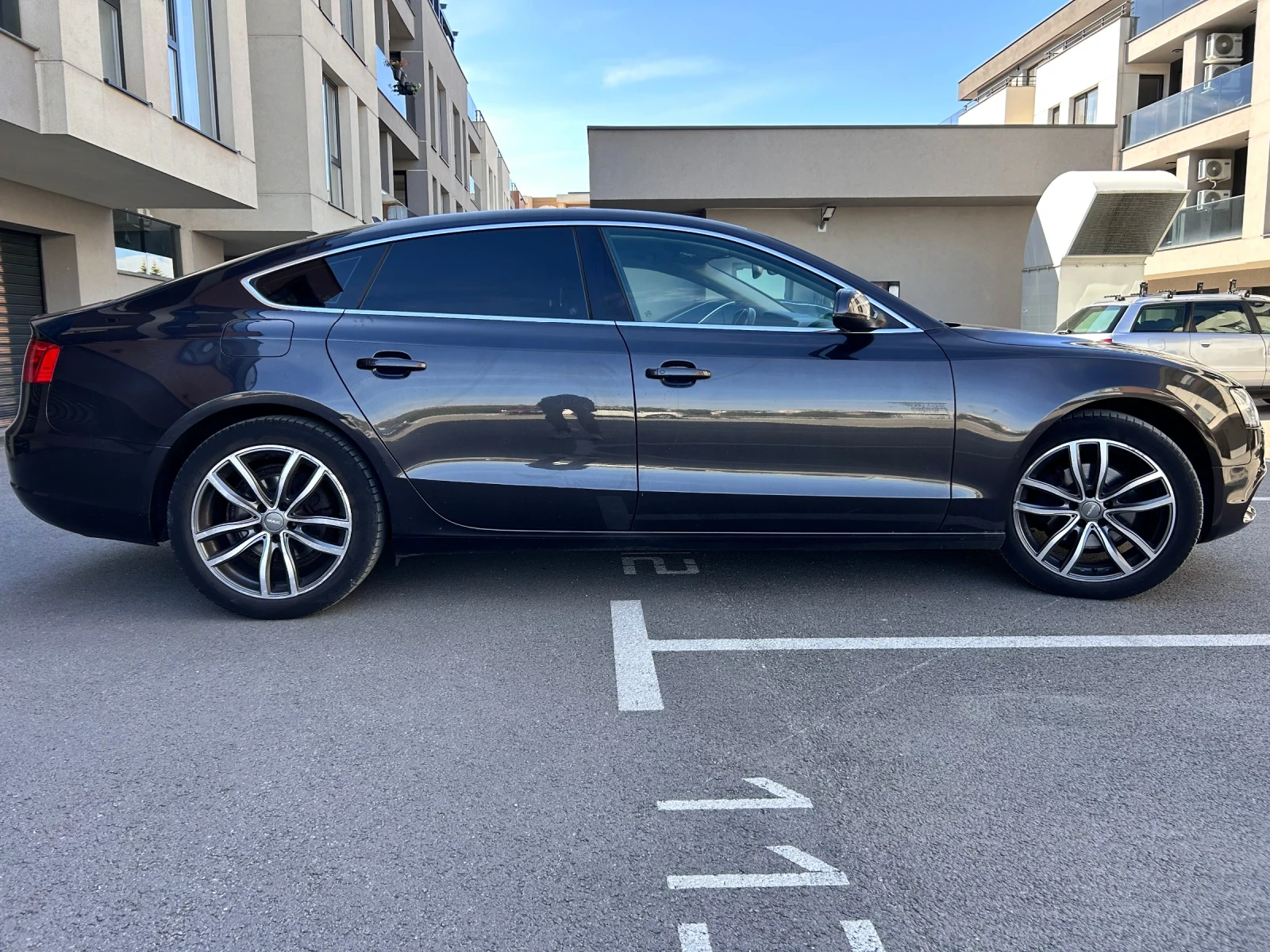 Audi A5 2.0 TDI / Sportback, снимка 4 - Автомобили и джипове - 56324579