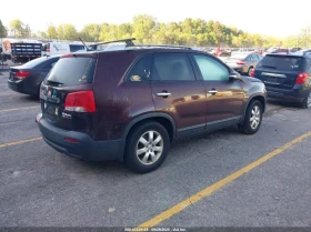 Обява за продажба на Kia Sorento 2.4L I-4 DI, DOHC, VVT, 191HP Front Wheel Drive ~11 700 лв. - изображение 9 | Auto.bg Обява за продажба на Kia Sorento 2.4L I-4 DI, DOHC, VVT, 191HP Front Wheel Drive ~11 700 лв. - изображение 9