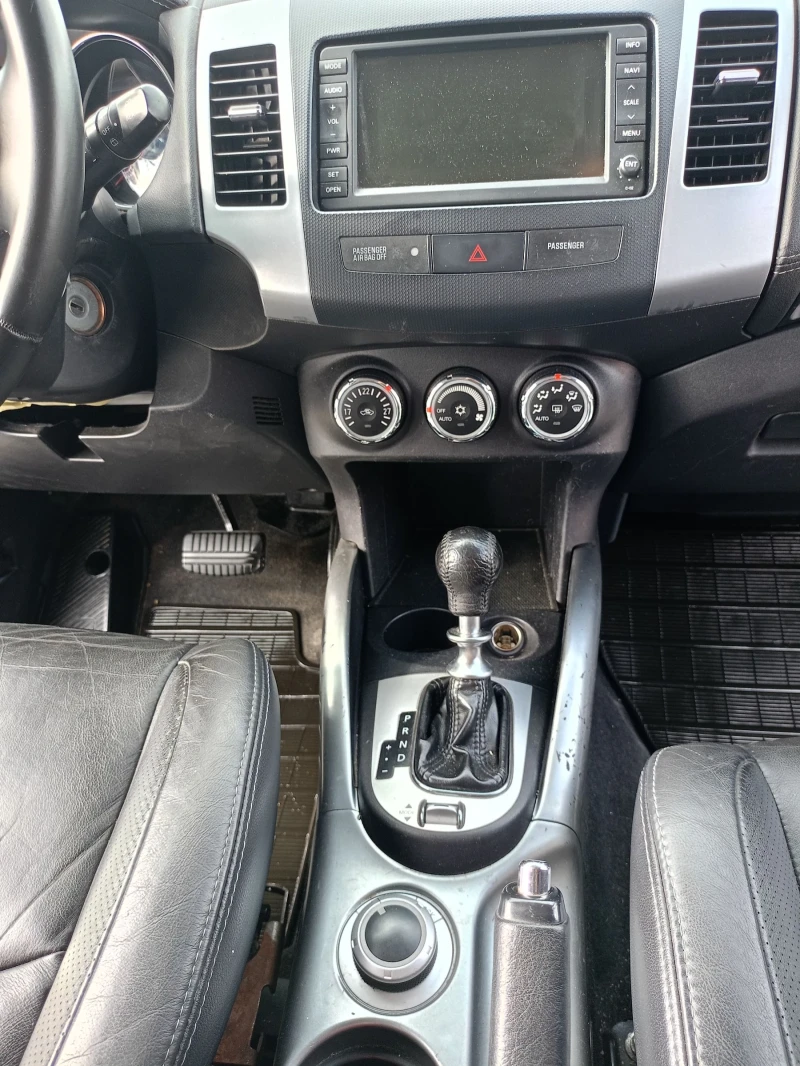 Citroen C-Crosser 2.2 D 4x4 7 места, снимка 10 - Автомобили и джипове - 51910849