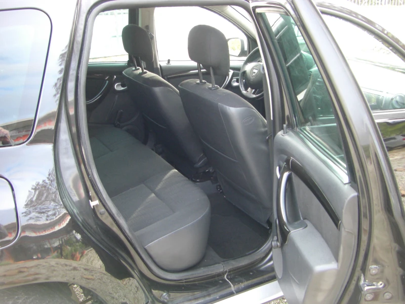 Dacia Duster 1.6i GPL, снимка 14 - Автомобили и джипове - 52387428
