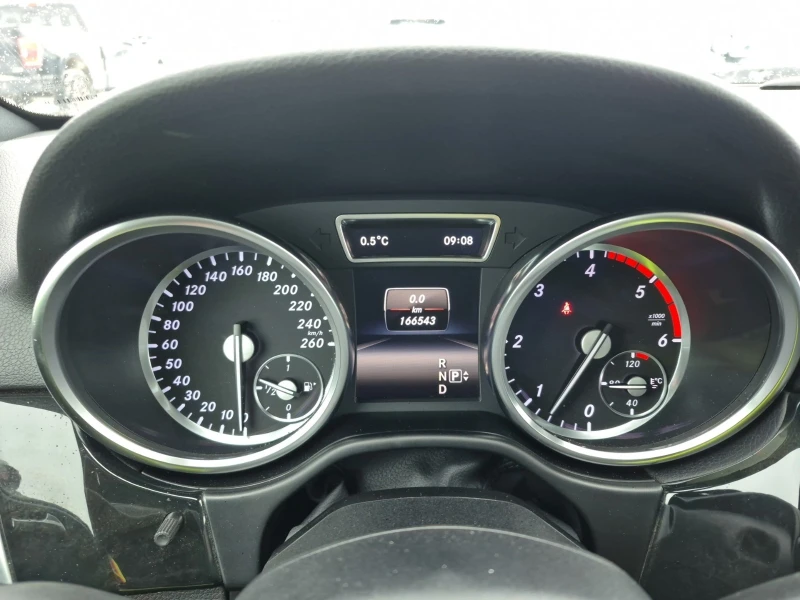 Mercedes-Benz ML 350 BLUETEC * * CARFAX * * АВТО КРЕДИТ * * , снимка 9 - Автомобили и джипове - 53026721
