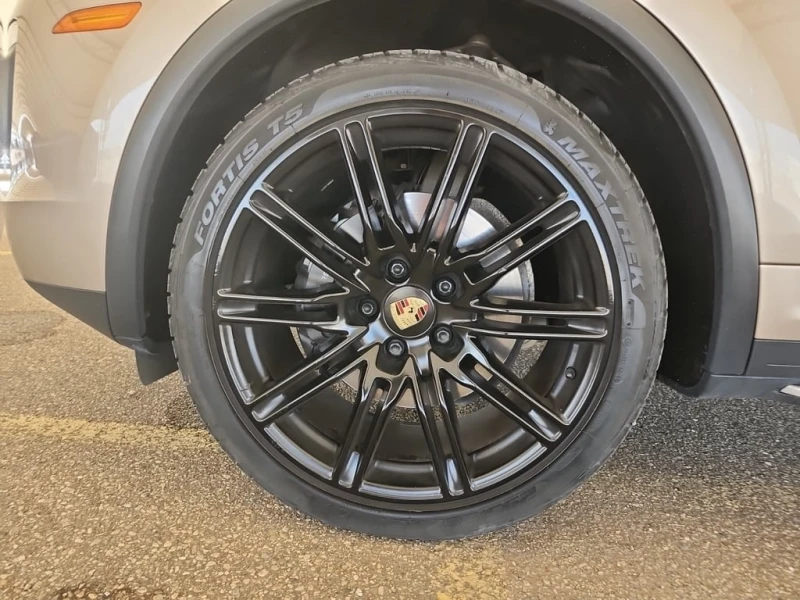 Porsche Cayenne 2016 * AWD 4DR * CARFAX * БЕЗ ПЪРВОНАЧАЛНА ВНОСКА, снимка 6 - Автомобили и джипове - 53149994