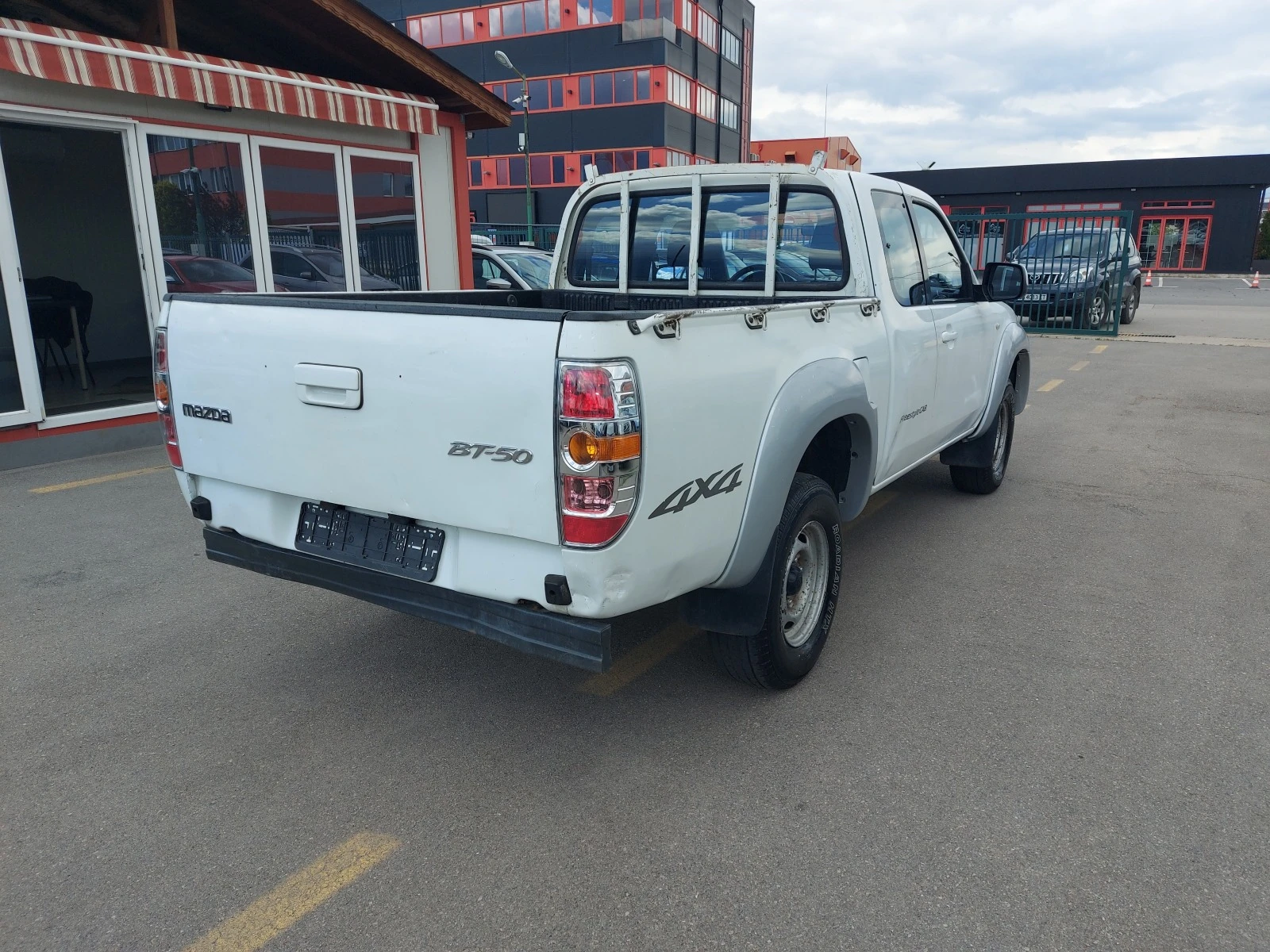 Mazda BT-50 2.5 TDI, 143 к.с., ИТАЛИЯ - изображение 6