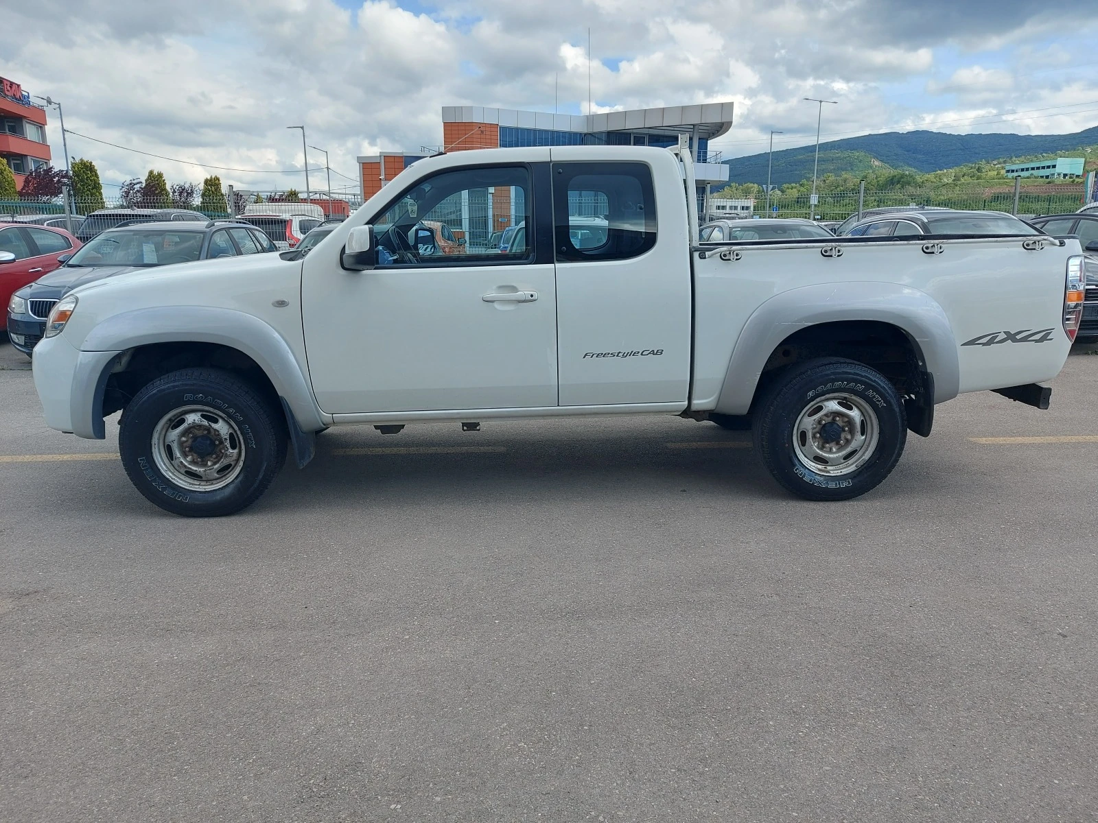 Mazda BT-50 2.5 TDI, 143 к.с., ИТАЛИЯ - изображение 5