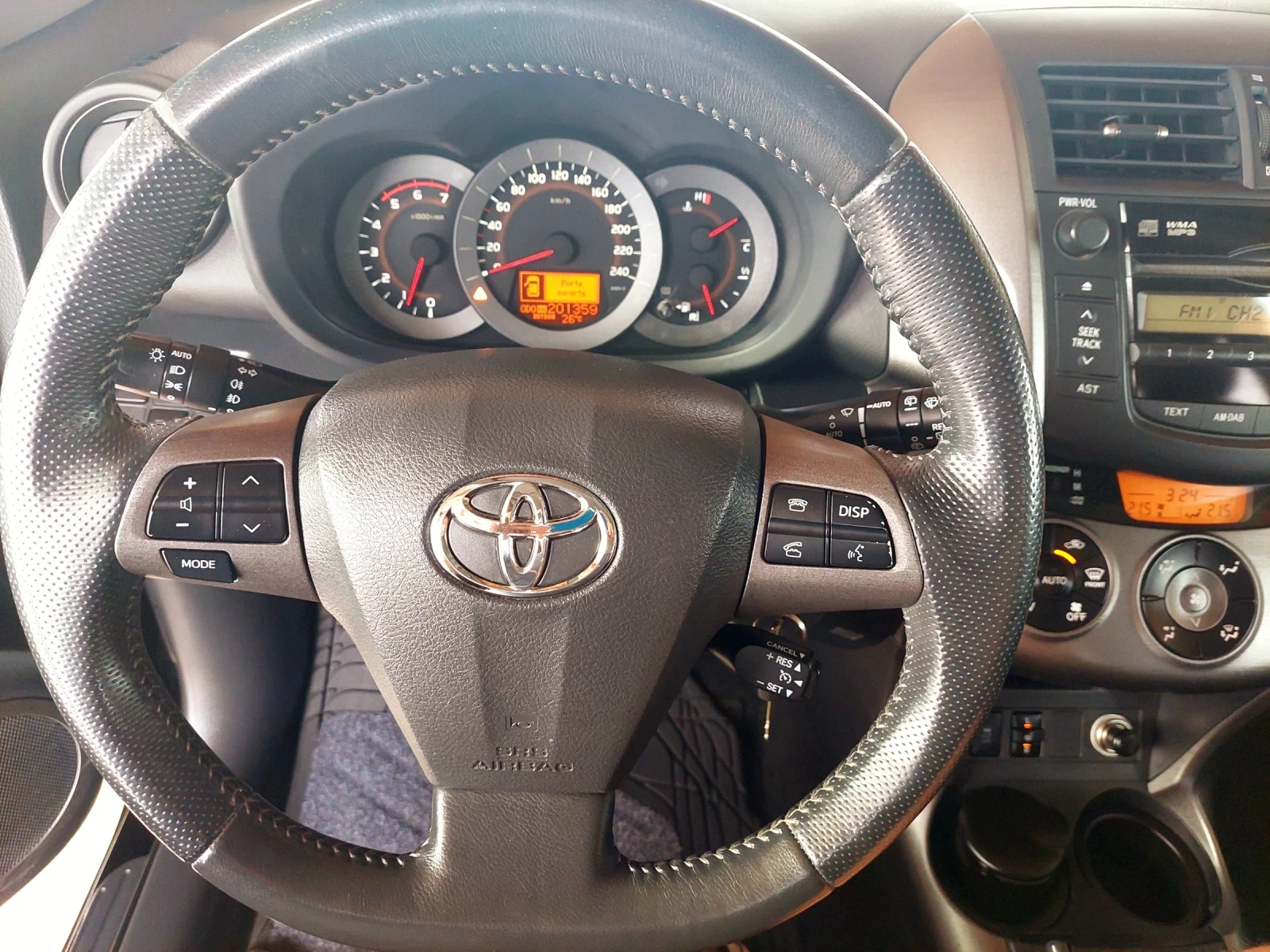 Toyota Rav4 2.2 150к.с - изображение 9